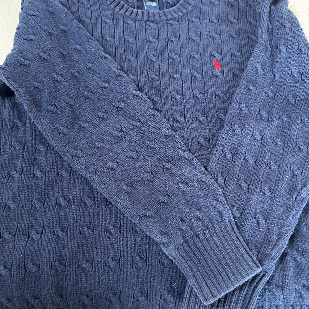 Navy blue Ralph Lauren sweater . Kids size large. Cotton.Excellent condition - Picture 4 of 4
